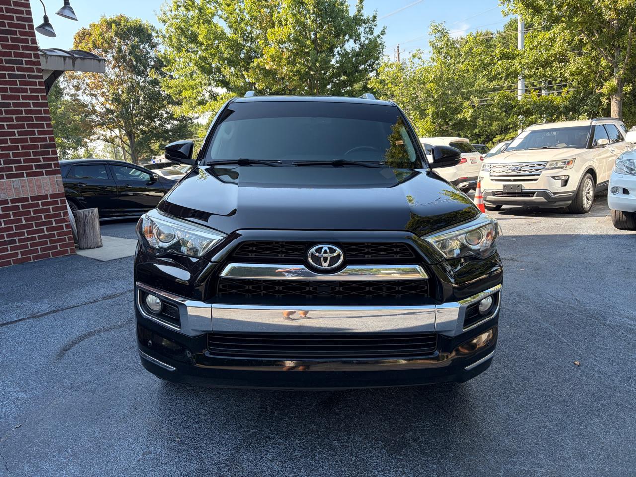 Toyota 4Runner Limited 2WD V6 2016