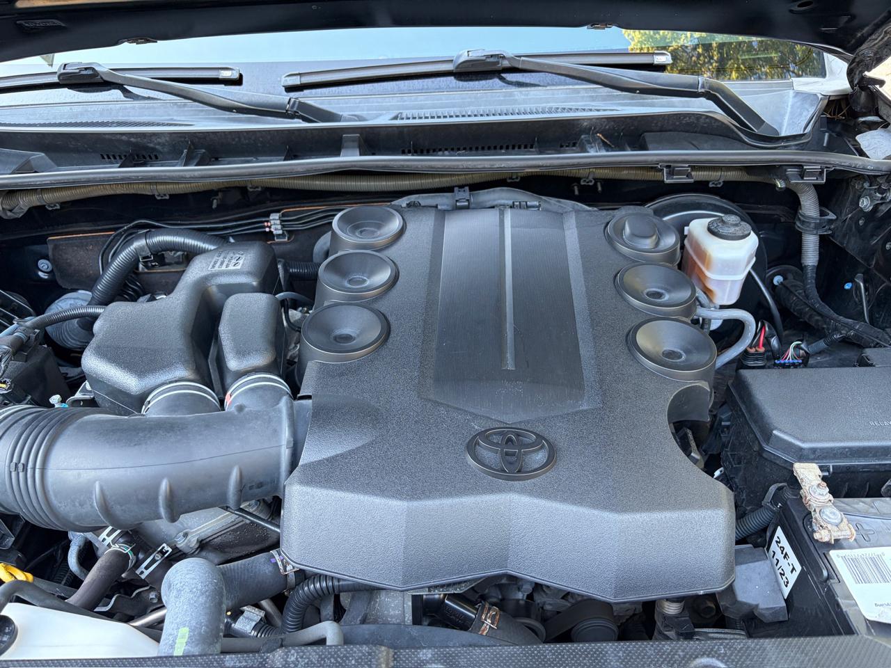Toyota 4Runner Limited 2WD V6 2016