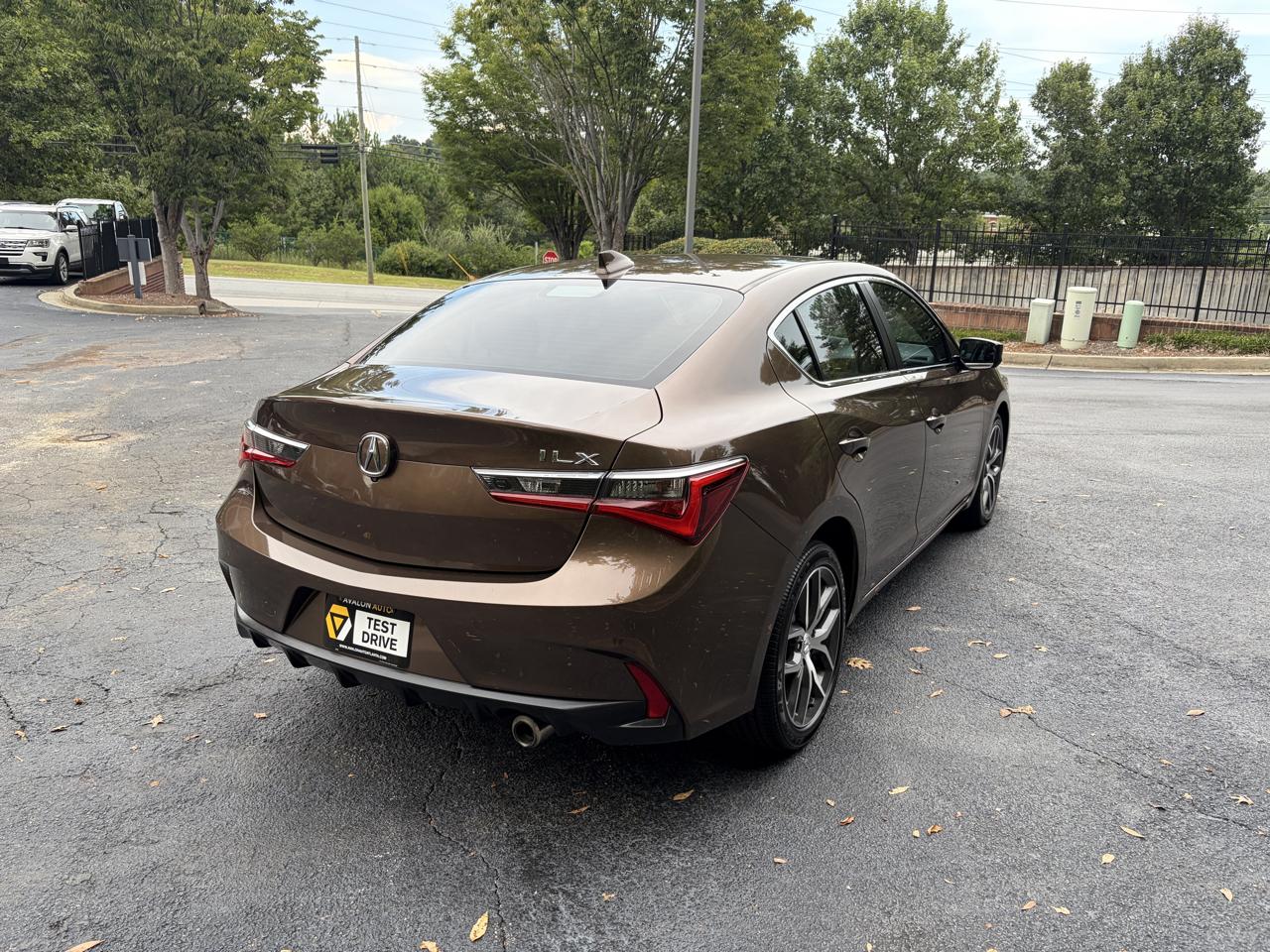 Acura ILX photo 7
