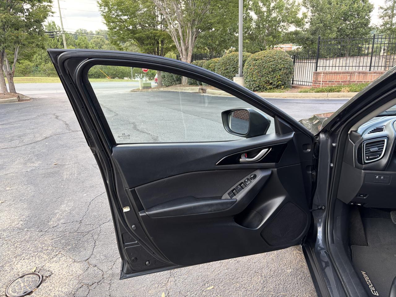 Mazda MAZDA3 i Sport AT 4-Door 2016