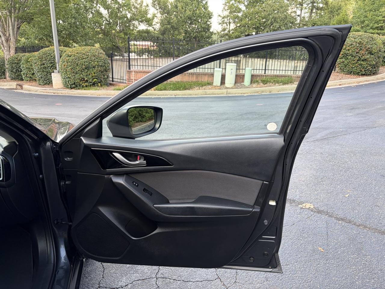 Mazda MAZDA3 i Sport AT 4-Door 2016