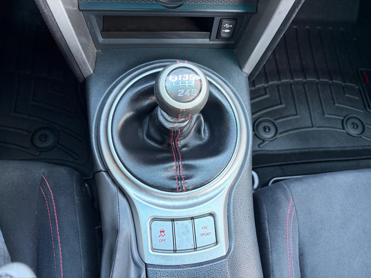 Scion FR-S 6MT 2015