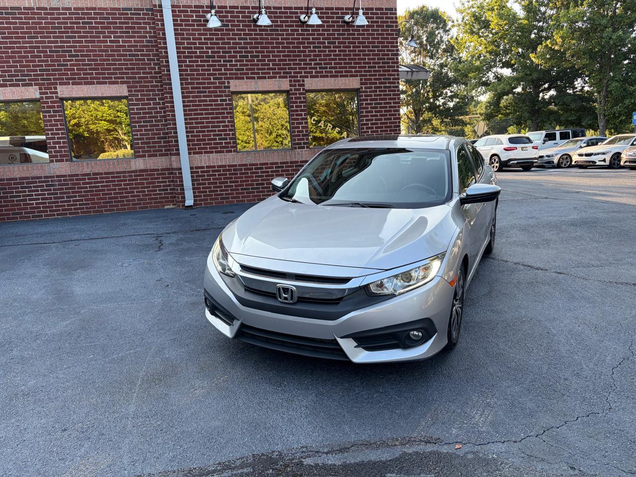 Honda Civic photo 2