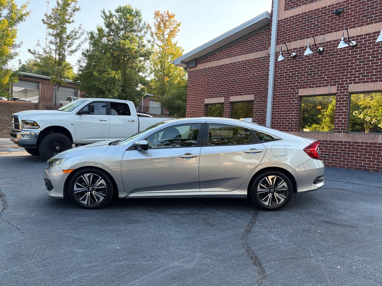 Honda Civic photo 4