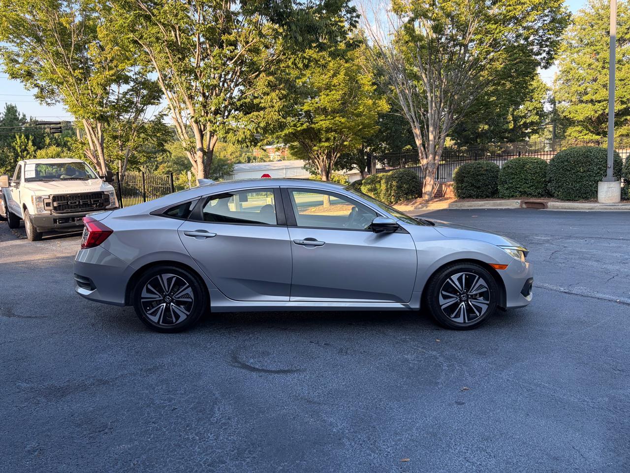 Honda Civic photo 9