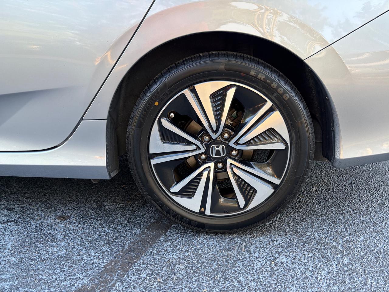 Honda Civic photo 16
