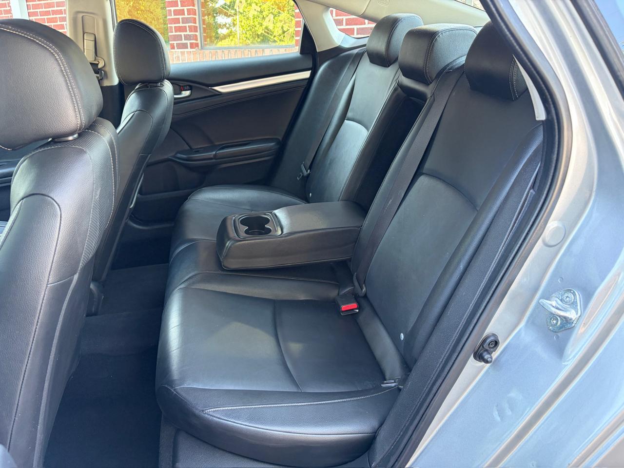 Honda Civic photo 30