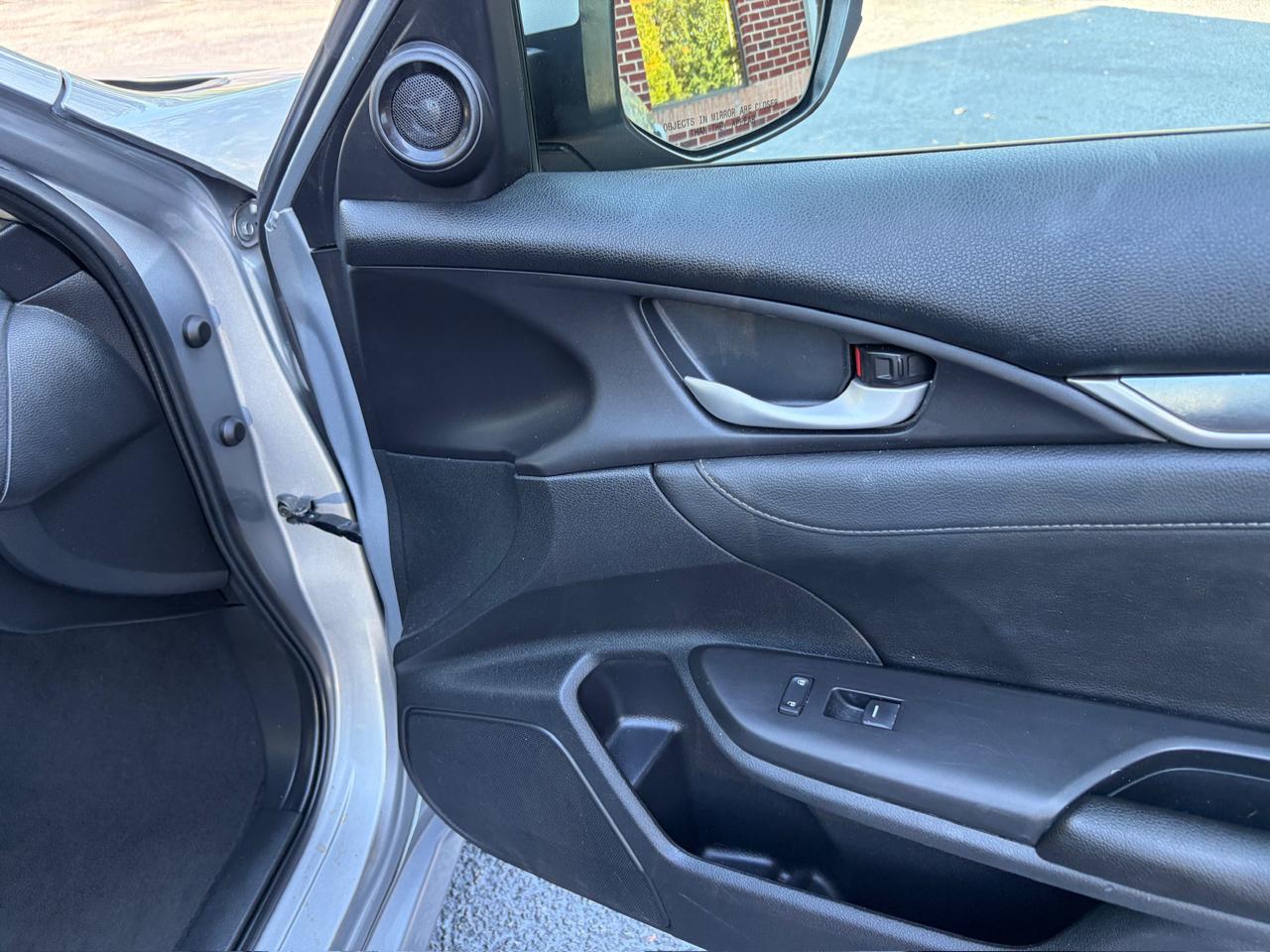 Honda Civic photo 36
