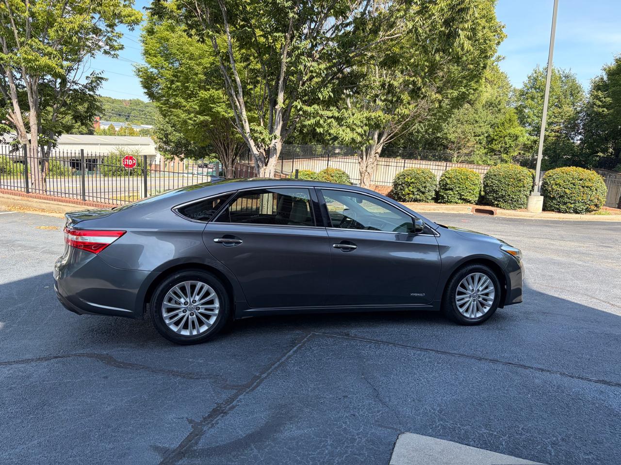 Toyota Avalon photo 8