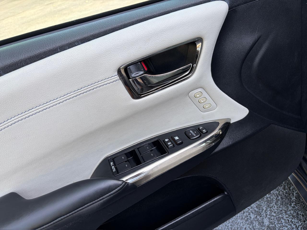 Toyota Avalon photo 25