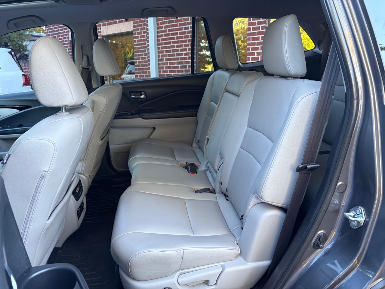 Honda Pilot Touring 2WD 2019