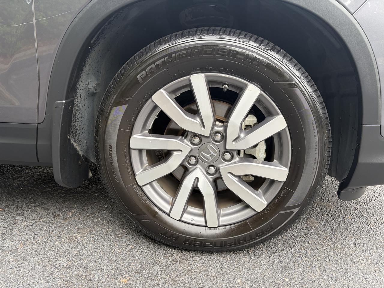 Honda Pilot EX-L w/Navigation and RES 2019