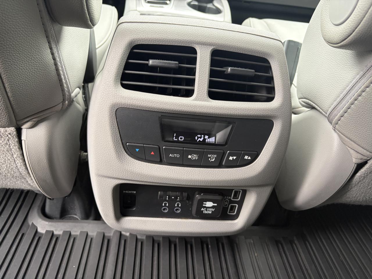 Honda Pilot EX-L w/Navigation and RES 2019