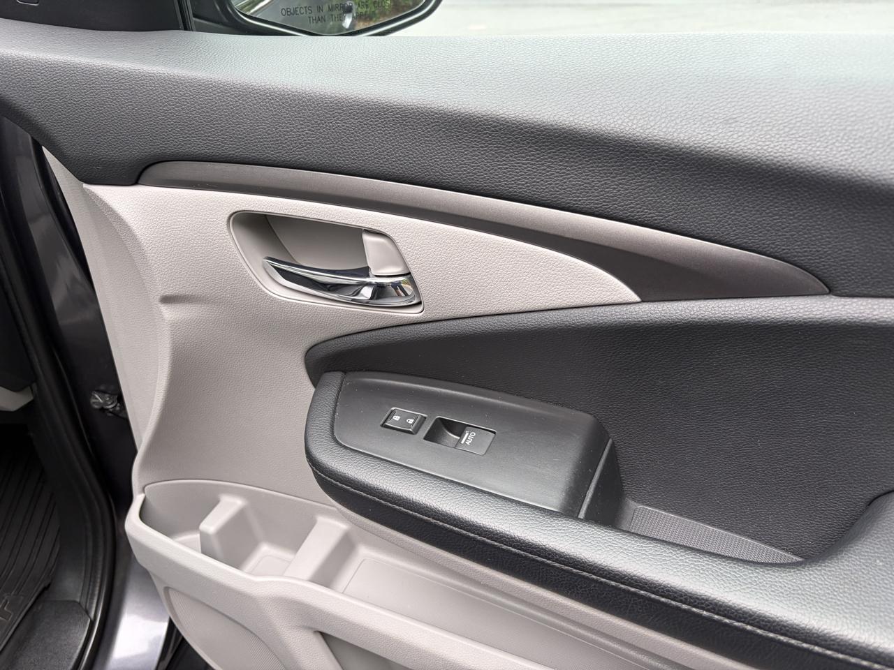 Honda Pilot EX-L w/Navigation and RES 2019
