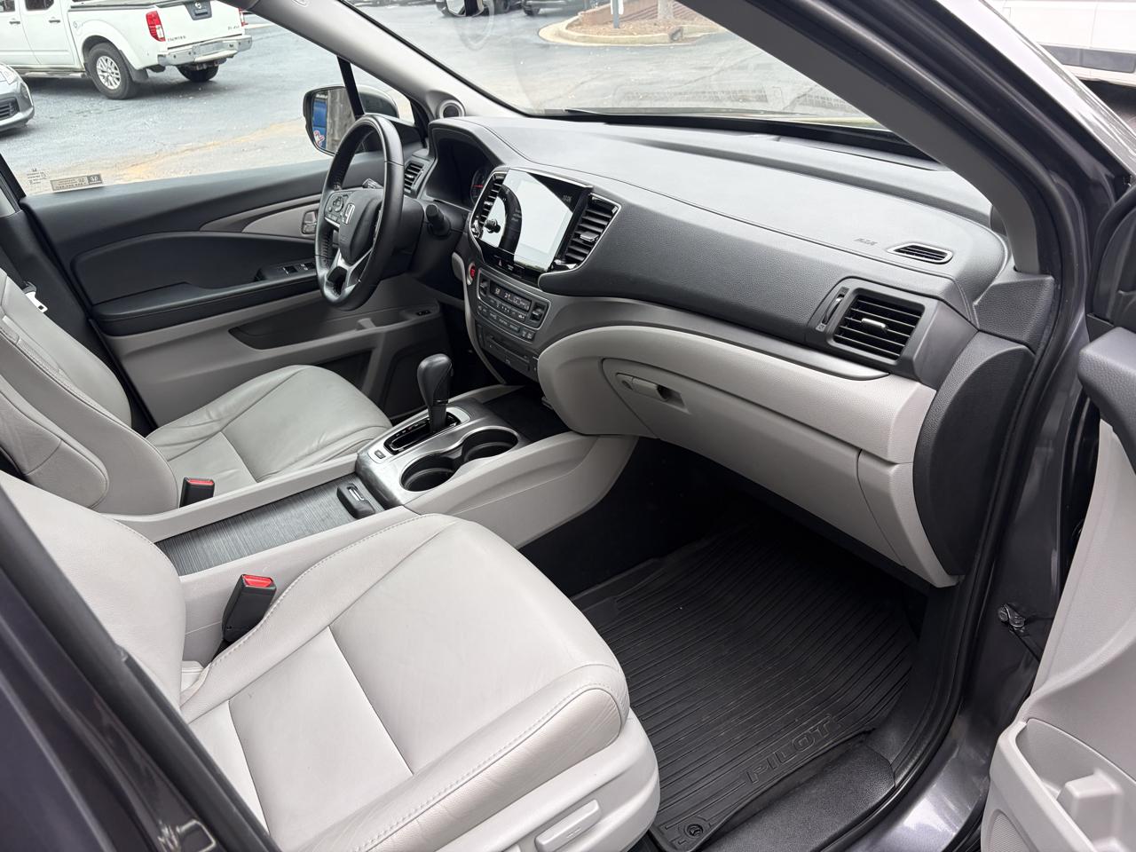 Honda Pilot EX-L w/Navigation and RES 2019