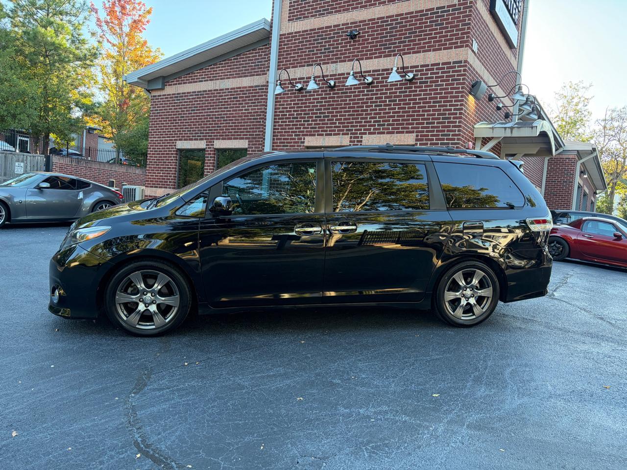 Toyota Sienna SE 8-Passenger 2017
