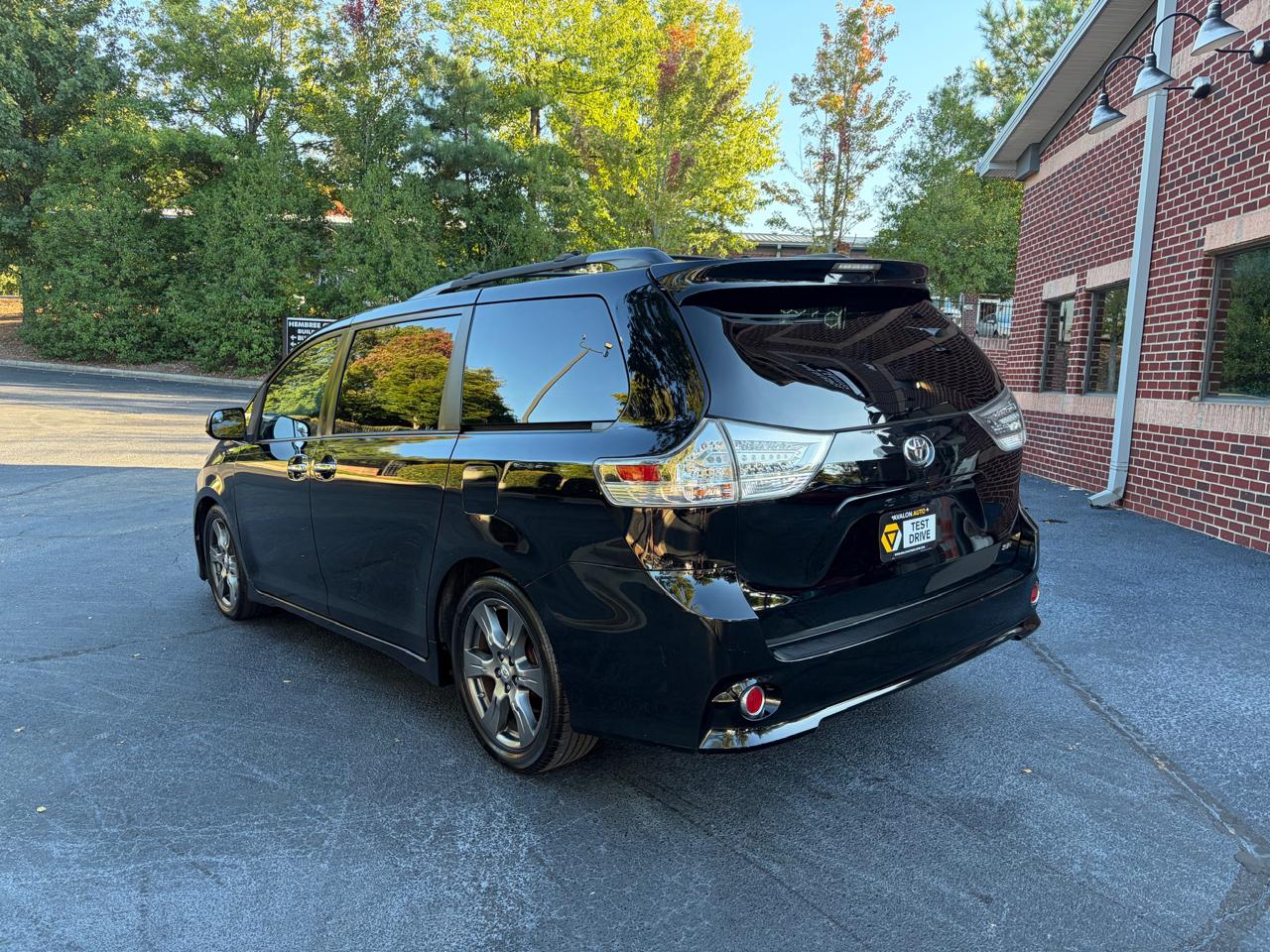 Toyota Sienna SE 8-Passenger 2017