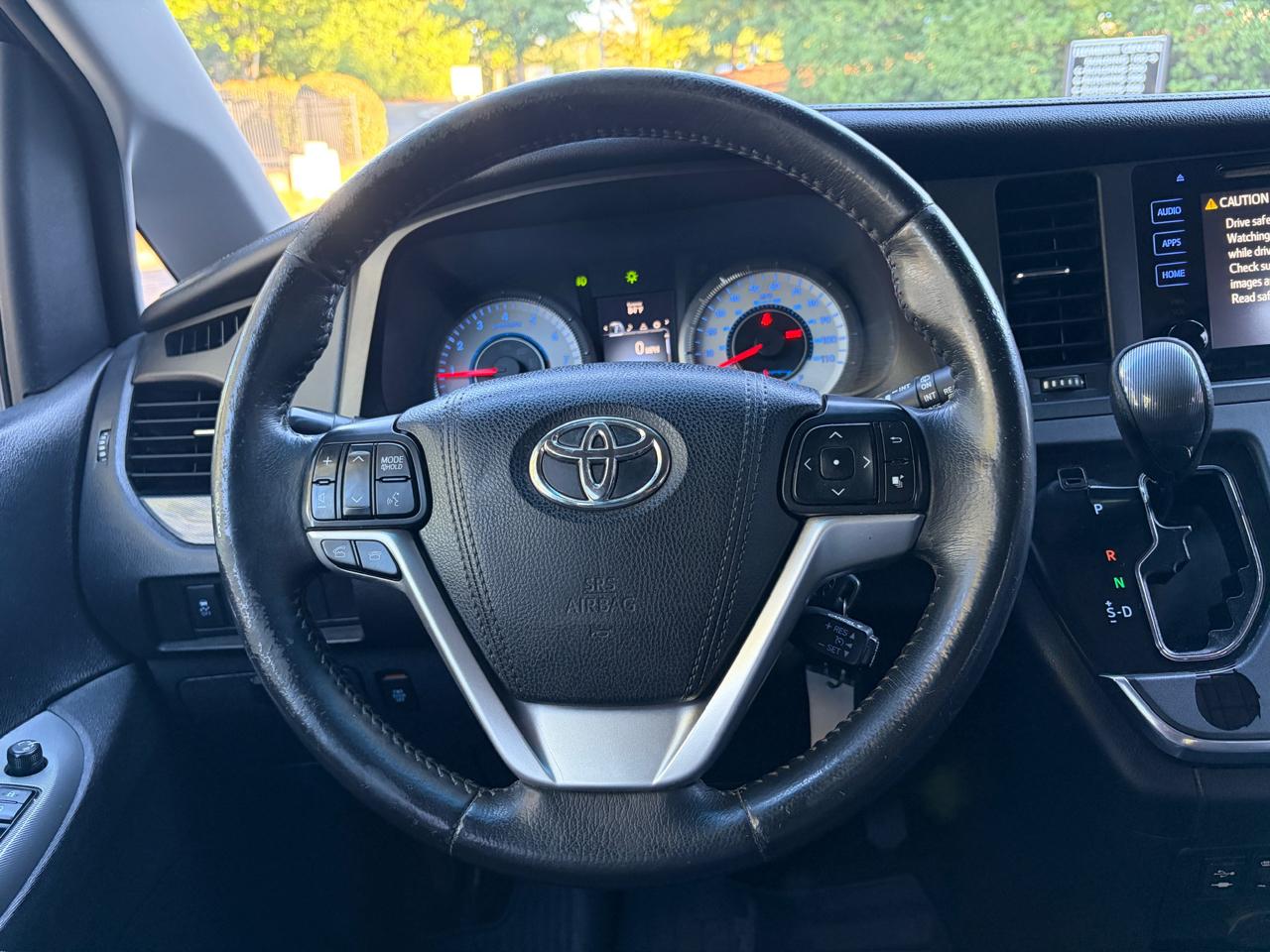 Toyota Sienna SE 8-Passenger 2017