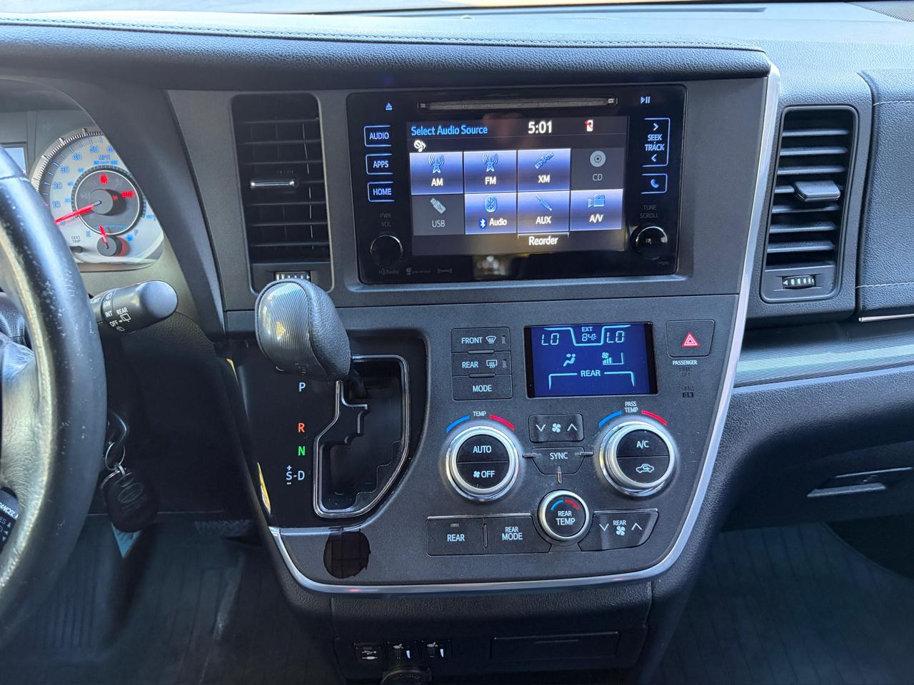 Toyota Sienna SE 8-Passenger 2017
