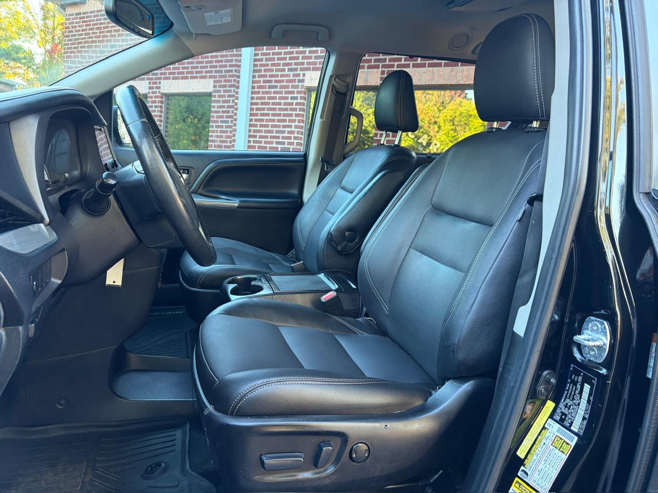 Toyota Sienna SE 8-Passenger 2017