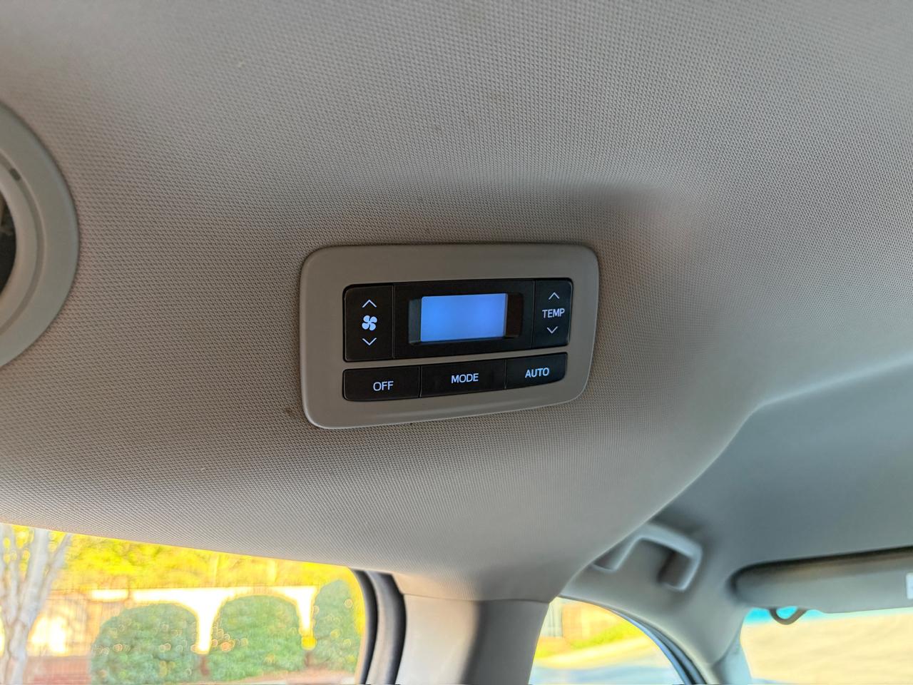 Toyota Sienna SE 8-Passenger 2017