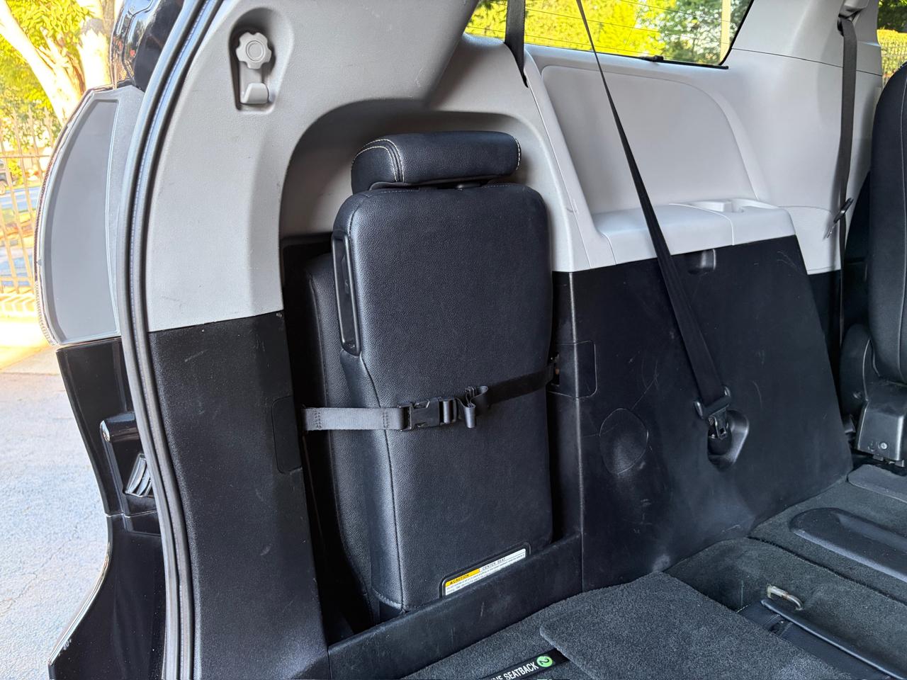 Toyota Sienna SE 8-Passenger 2017