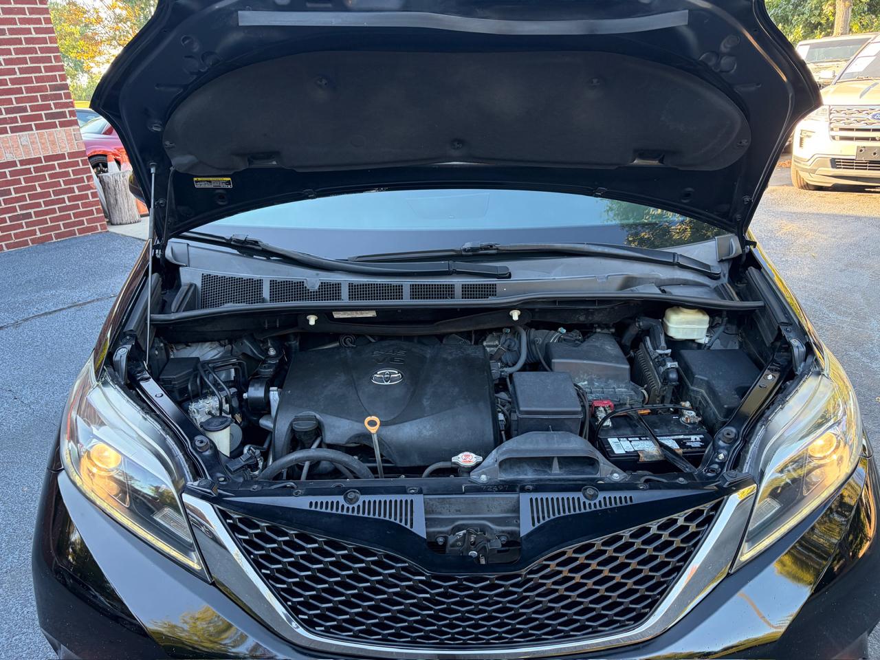 Toyota Sienna SE 8-Passenger 2017