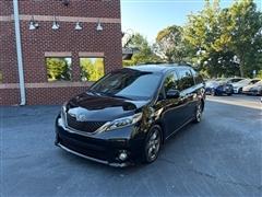 2017 Toyota Sienna 