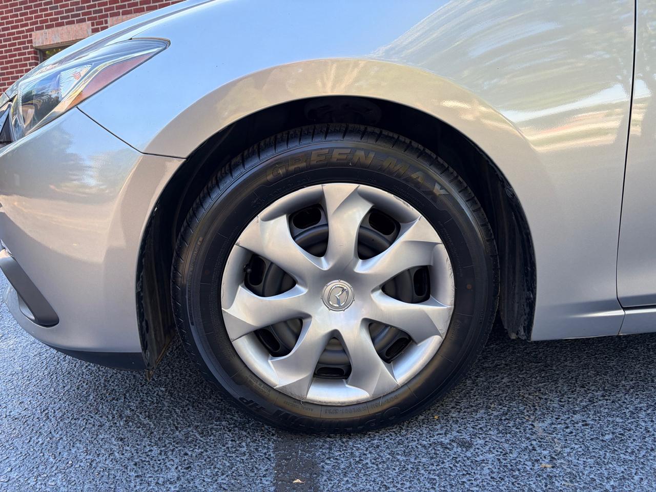 Mazda MAZDA3 i Sport AT 4-Door 2014