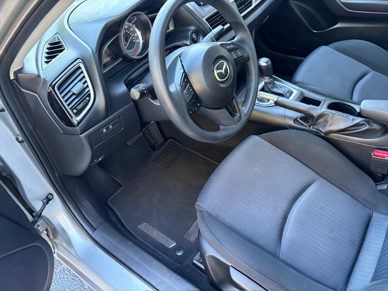 Mazda MAZDA3 i Sport AT 4-Door 2014