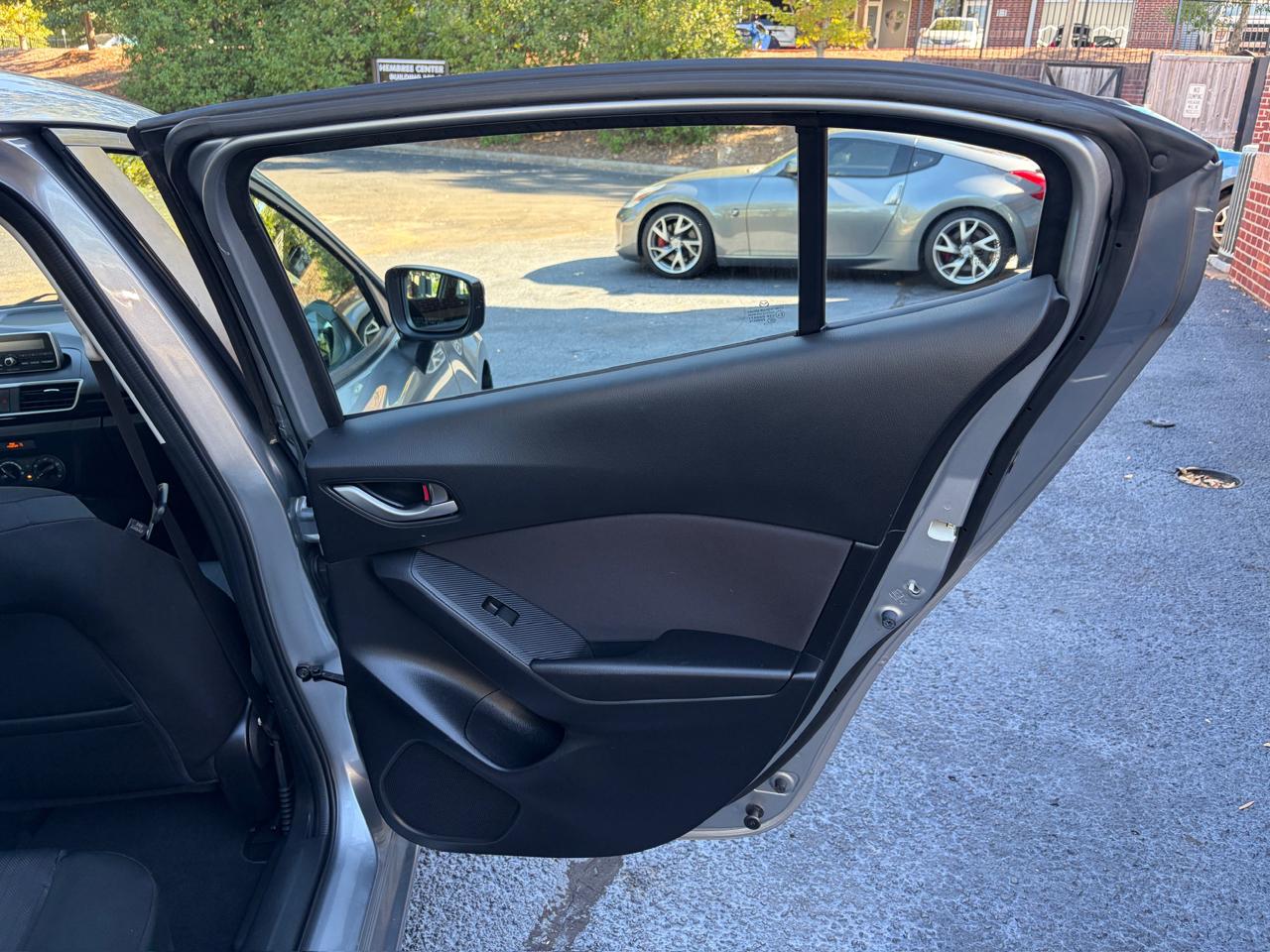Mazda MAZDA3 i Sport AT 4-Door 2014