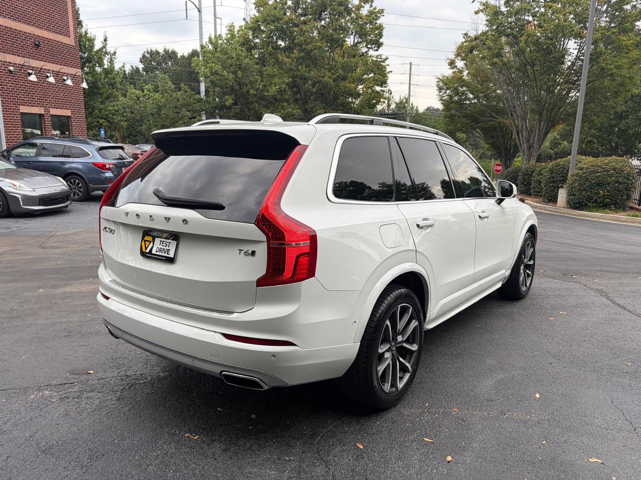 Volvo XC90 T6 Momentum AWD 2018