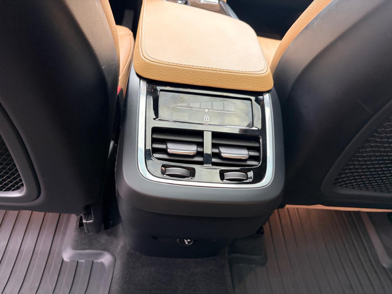 Volvo XC90 T6 Momentum AWD 2018
