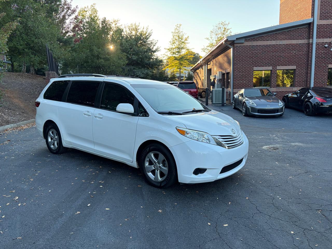Toyota Sienna LE 8-Passenger 2017