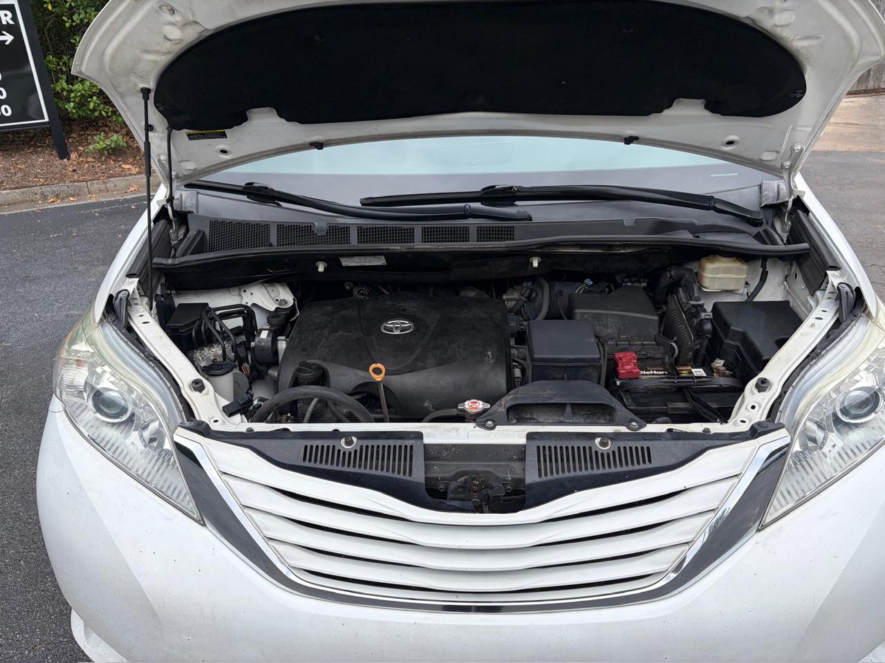 Toyota Sienna LE 8-Passenger 2017