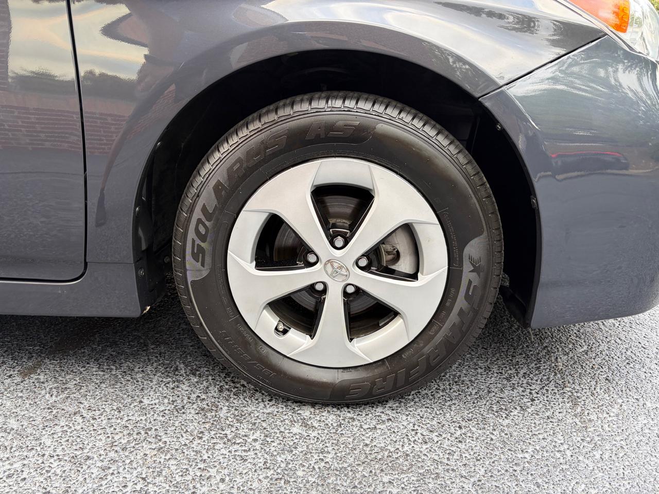 Toyota Prius Four 2015