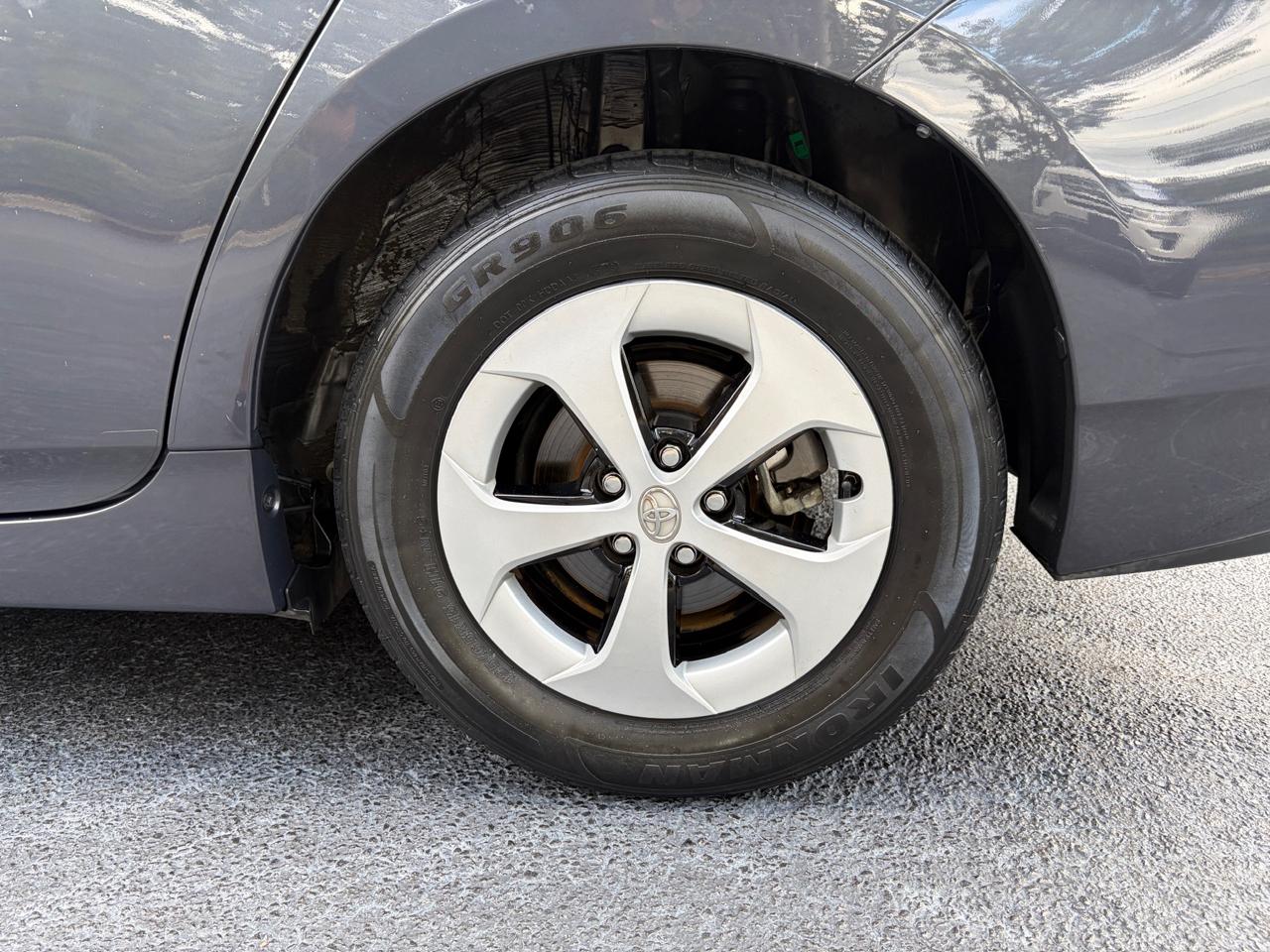 Toyota Prius Four 2015