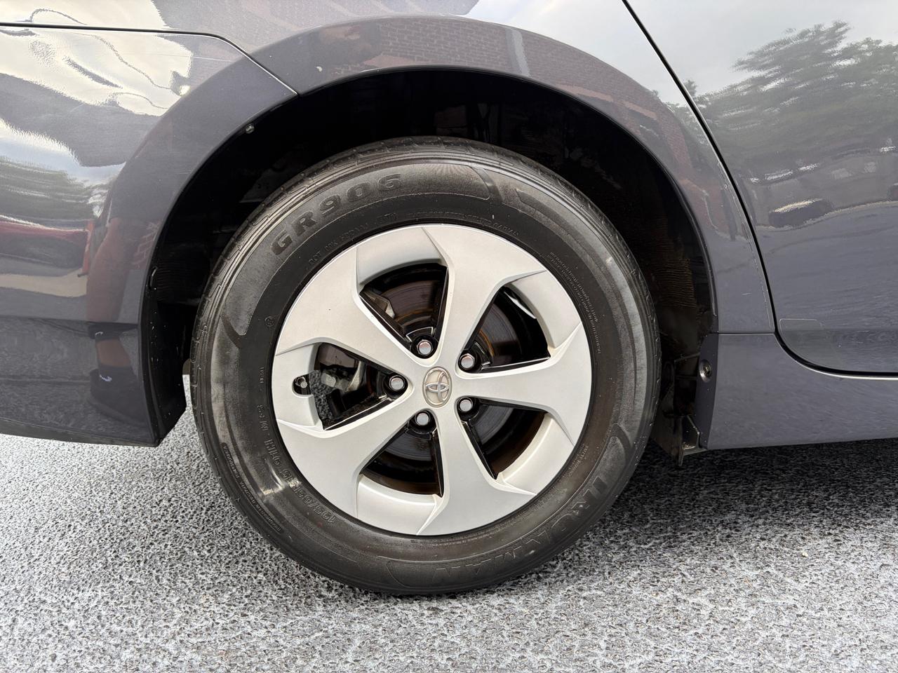Toyota Prius Four 2015