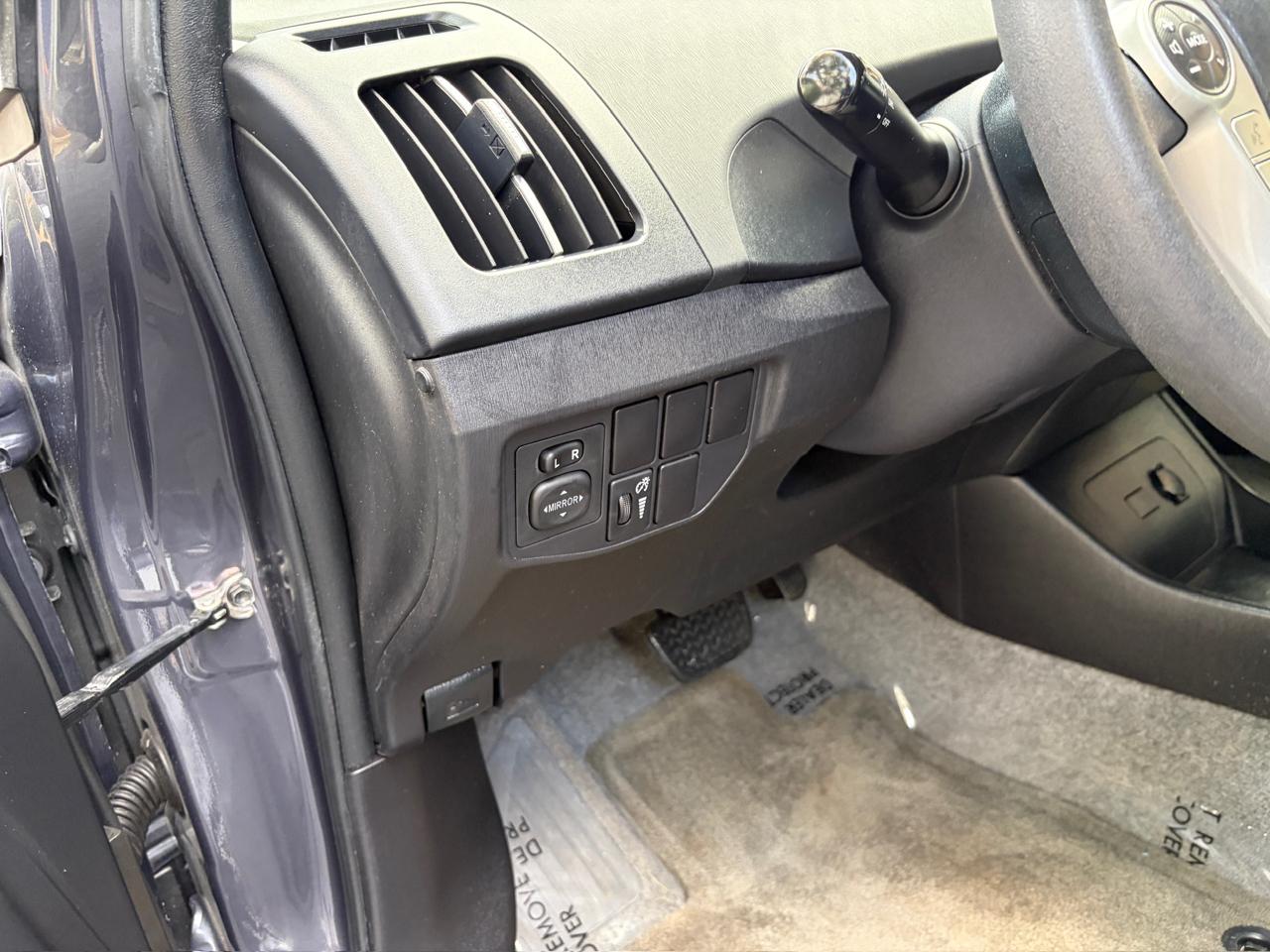 Toyota Prius Four 2015