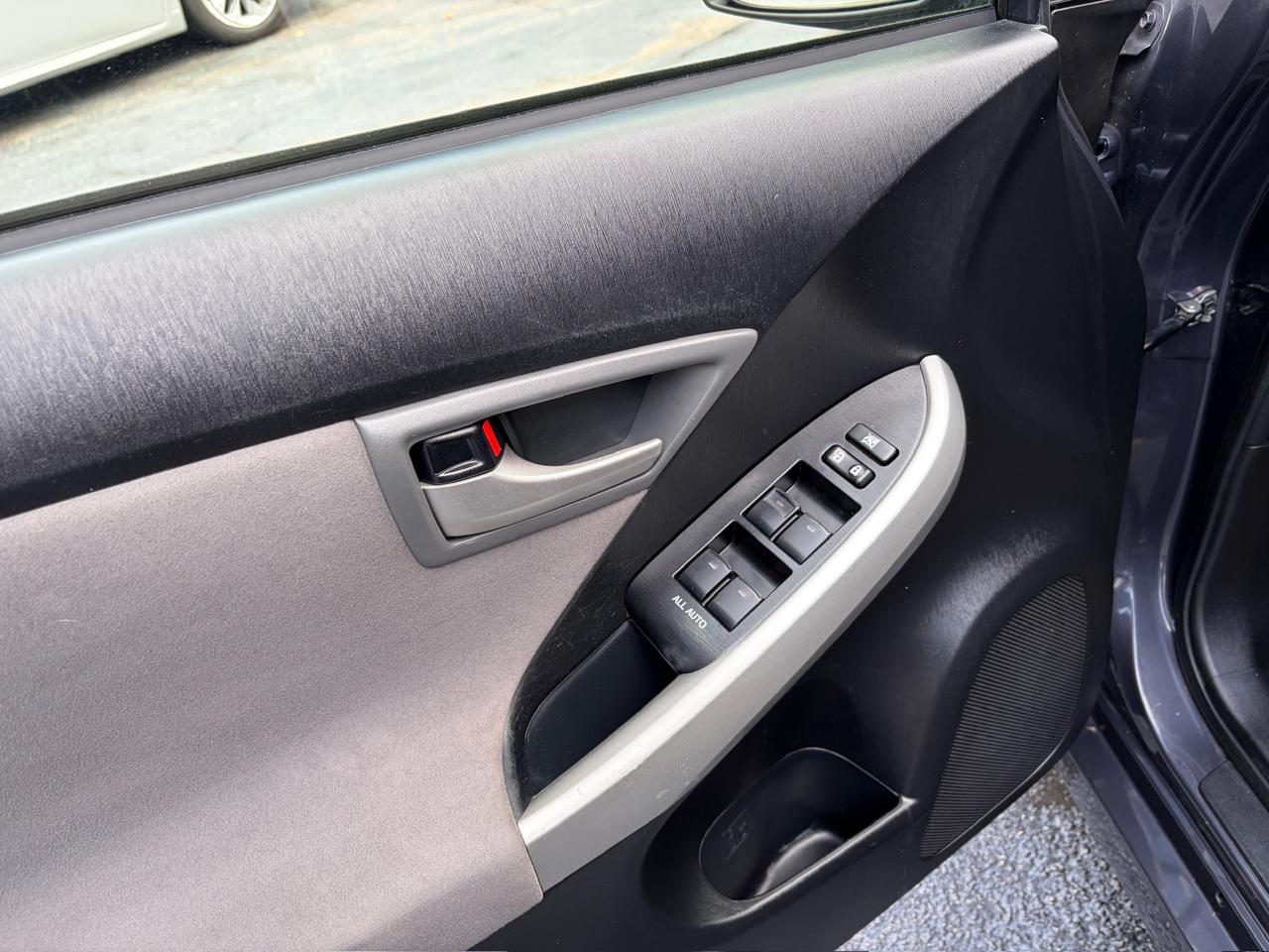 Toyota Prius Four 2015