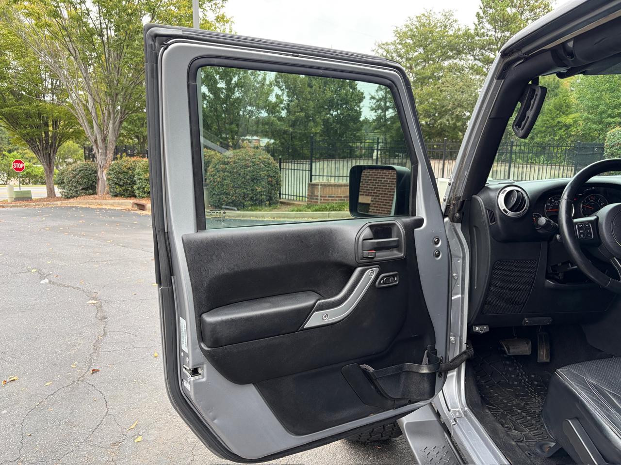 Jeep Wrangler Unlimited Sahara 4WD 2015
