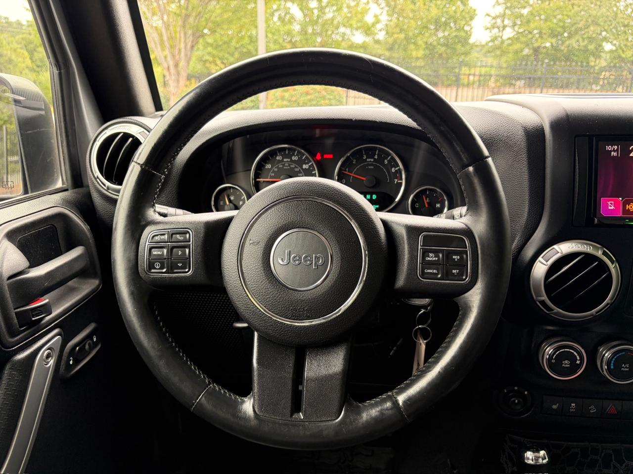 Jeep Wrangler Unlimited Sahara 4WD 2015