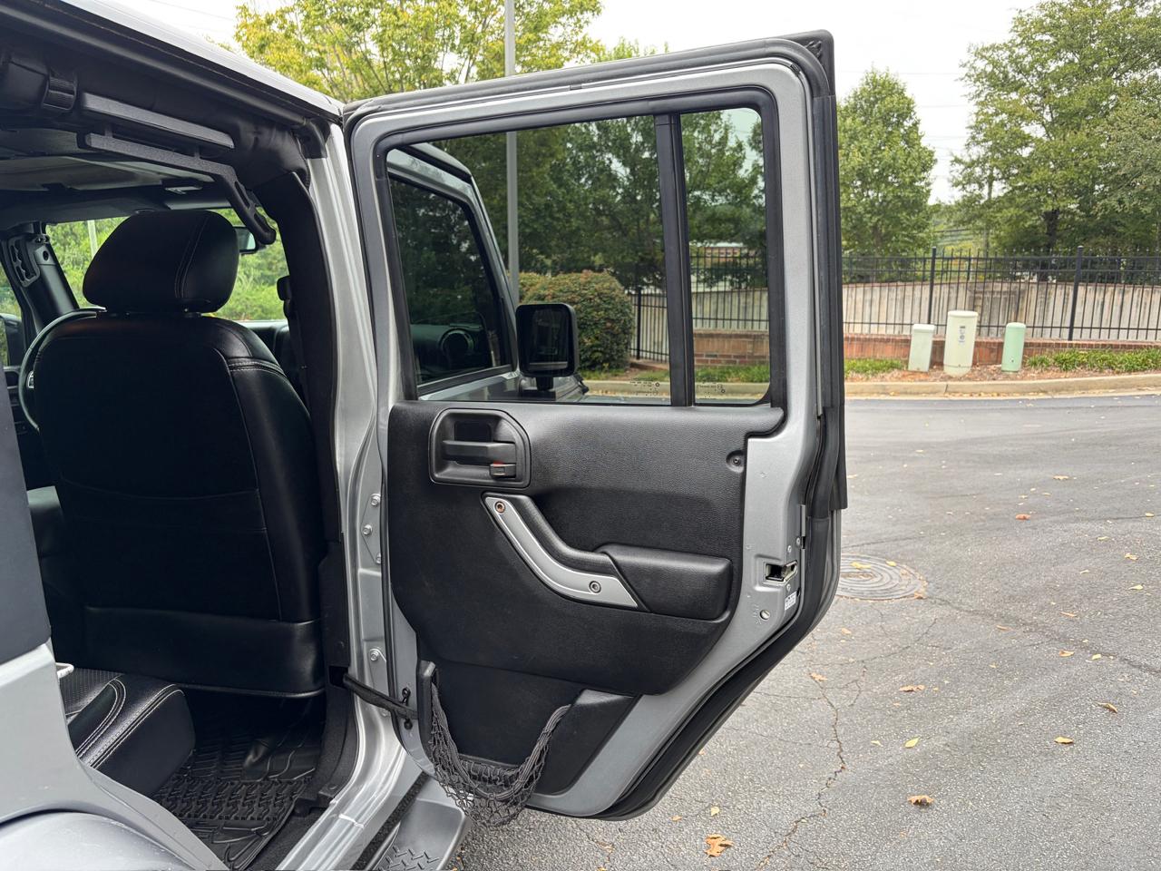 Jeep Wrangler Unlimited Sahara 4WD 2015