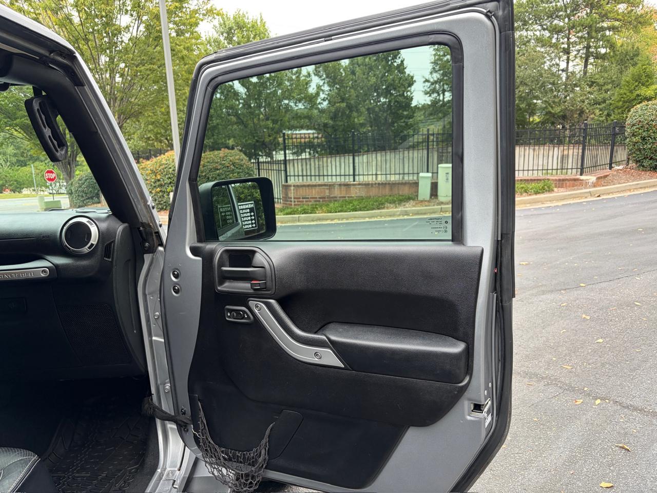 Jeep Wrangler Unlimited Sahara 4WD 2015