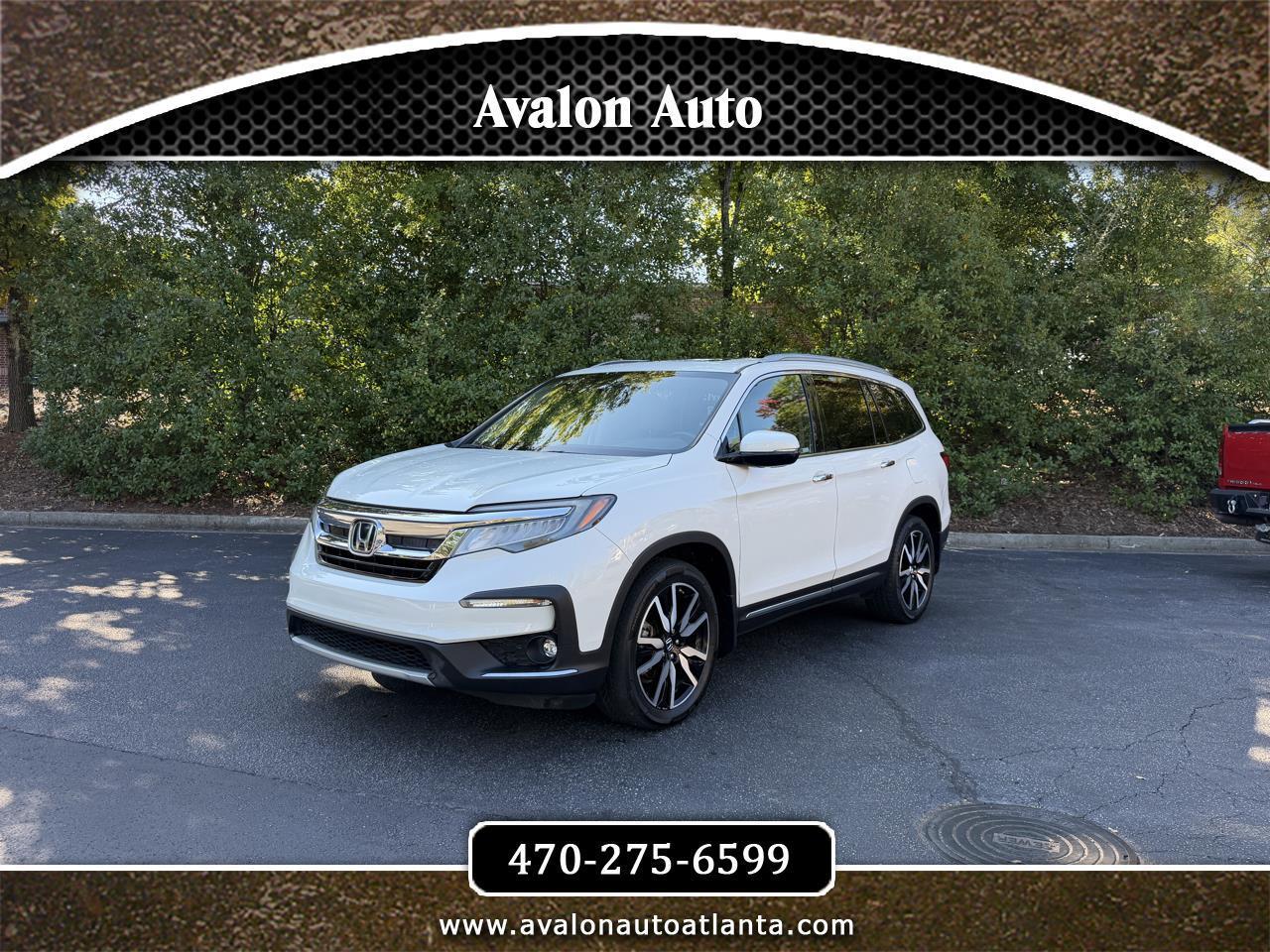 2019 Honda Pilot Touring w/Rear Captain's Chairs