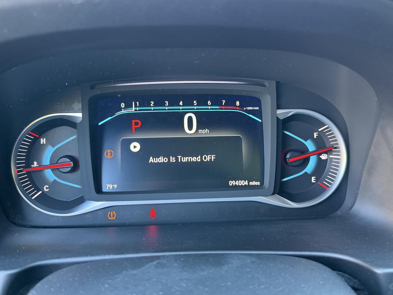 Honda Pilot Touring w/Rear Captain's Chairs 2019