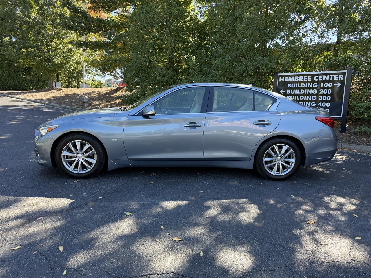 Infiniti Q50 photo 5
