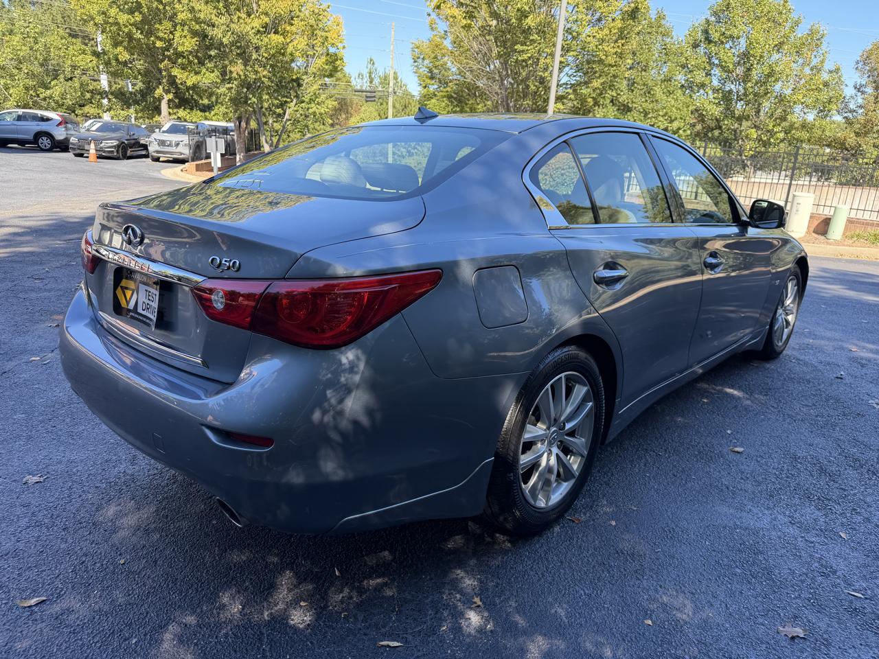 Infiniti Q50 photo 12