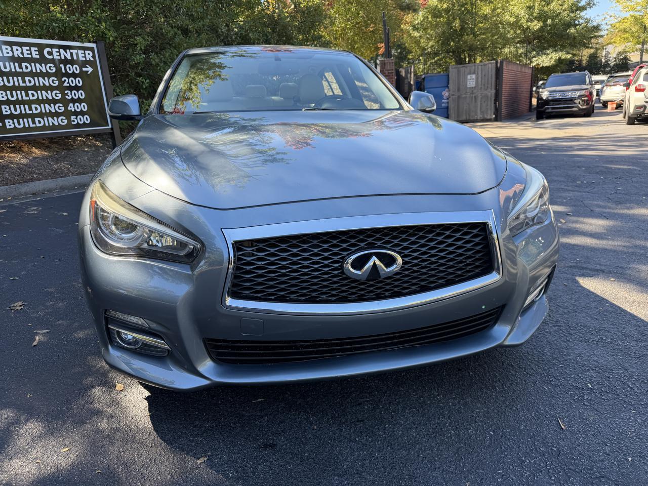 Infiniti Q50 photo 18