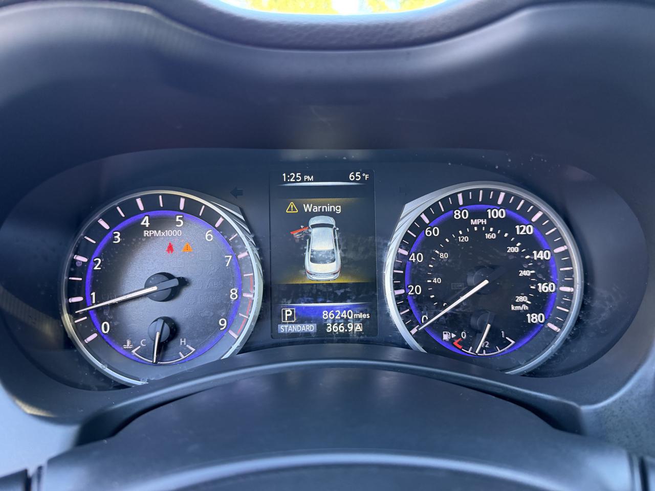 Infiniti Q50 photo 23